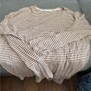 American Eagle Long Sleeve Tee